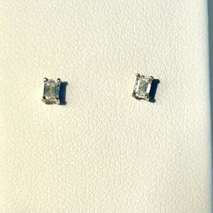 Emerald shape lab grown diamond studs